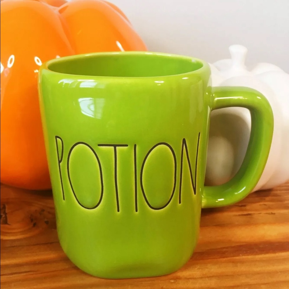 🚨BRAND NEW🚨Rae Dunn Green Potion Ceramic Mug 🍵